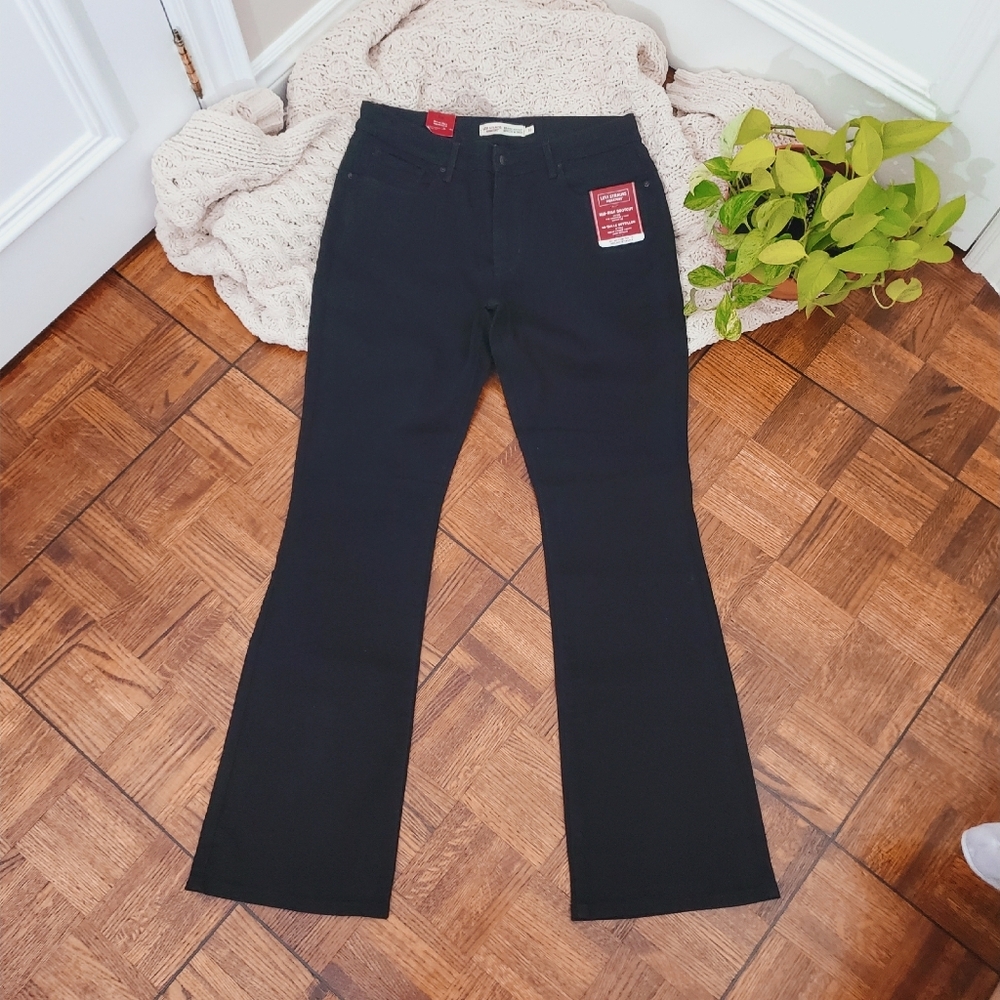 LEVIS Signature Mid Rise Bootcut Jeans - Picture 4 of 14